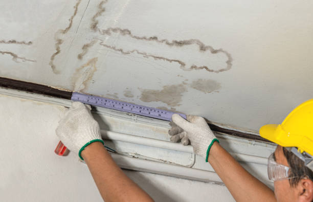 Reliable Burst Pipe Cleanup contractor in Minco, OK by Water Damage Irwin